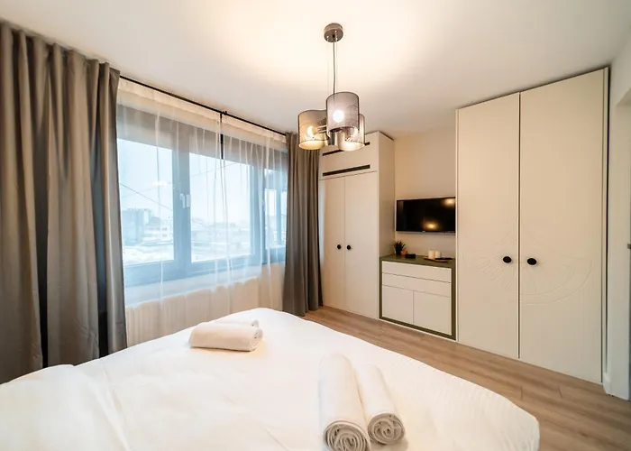 Bumblebee With Cozy Balcony Near Victoriei Avenue Apartman